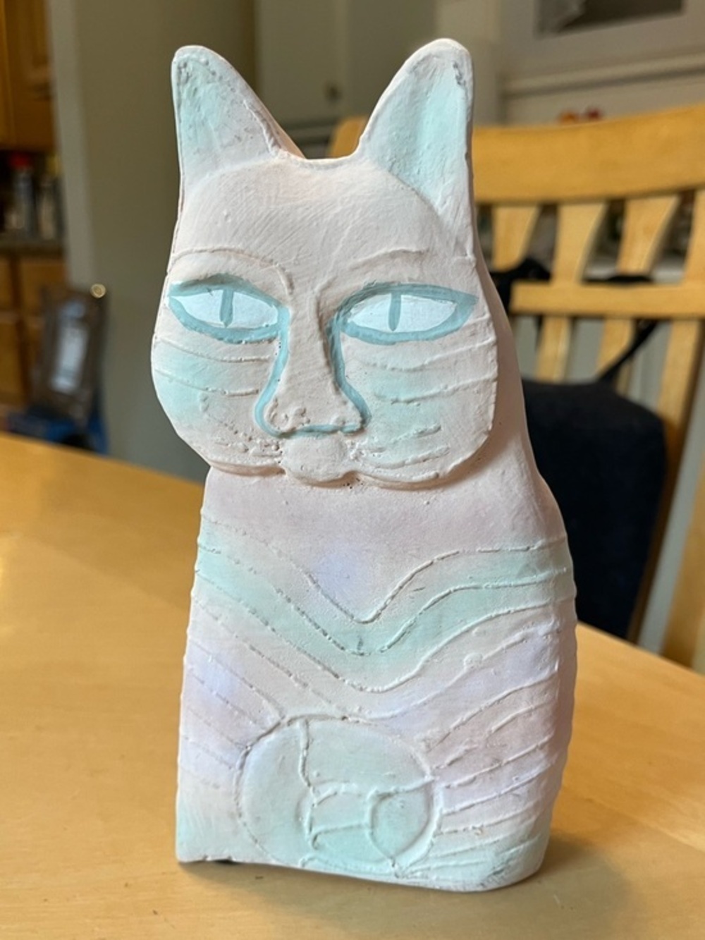 Handcrafted Classic 11 San Diego Ceramic Cat Statue - Pale Pink